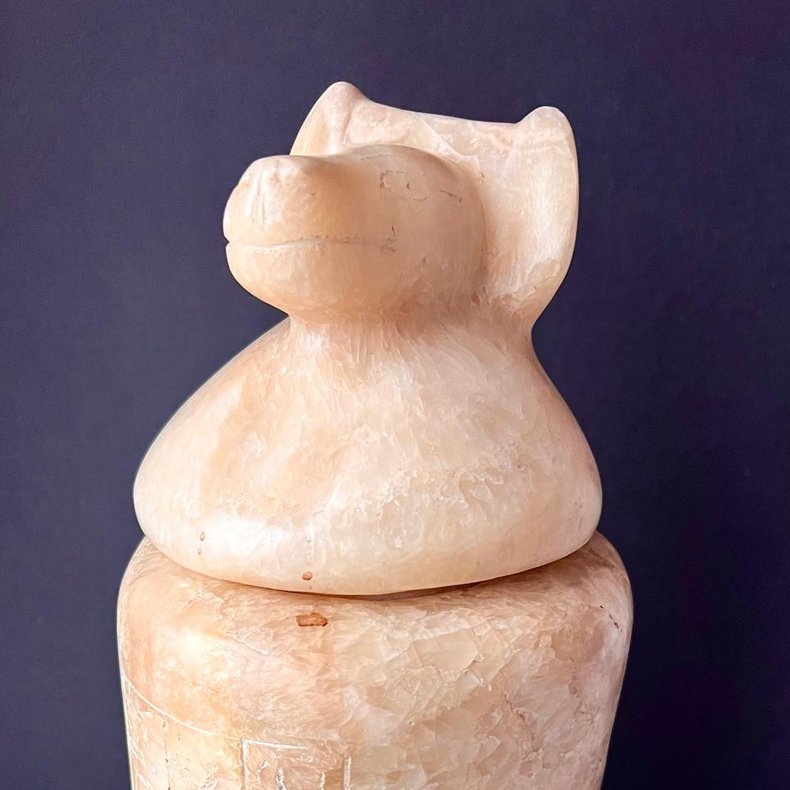 Kanope des Vorstehers der Kornspeicher Sched-su-Bastet © PANEUM